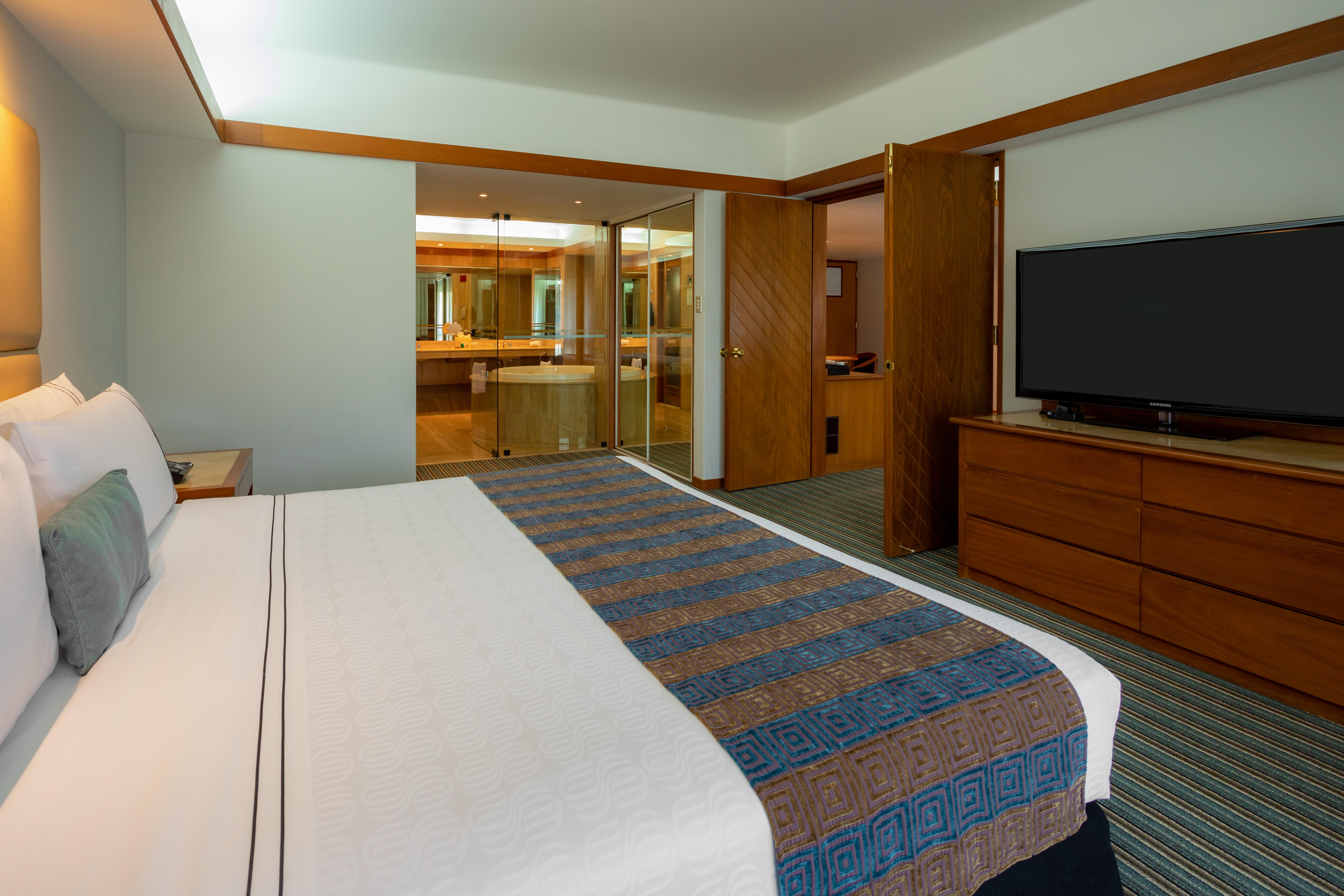 Sonesta Hotel El Olivar Lima Zewnętrze zdjęcie A bedroom at the hotel